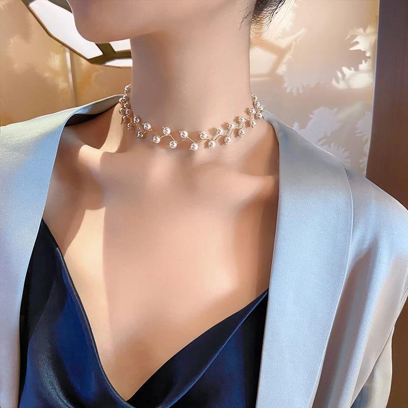 White Pearls Choker for Girls Pearl Gold-plated Plated Alloy Necklace