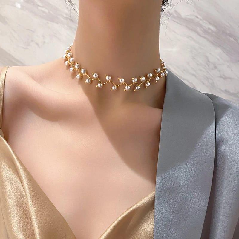White Pearls Choker for Girls Pearl Gold-plated Plated Alloy Necklace